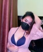 Memandangi Nenen Putri Naya Cantik