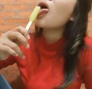 Bundkey buka baju pamerin uting toket rebahan