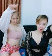Chaca joget sexy bareng temen