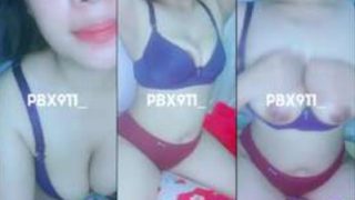 Toket Bulat Remas Desah Kak Cindy