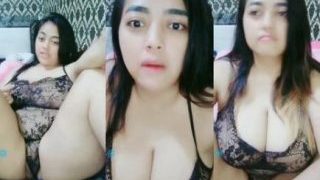Mbak Ayu Pamer Meki Selangkangan Tembem Black Lingerie